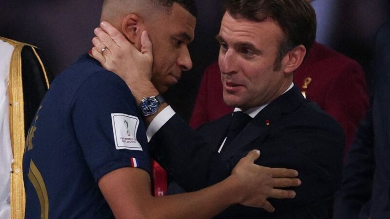 JO Paris 2024 | Emmanuel Macron : “J’espère que Mbappé va pouvoir jouer aux JO”