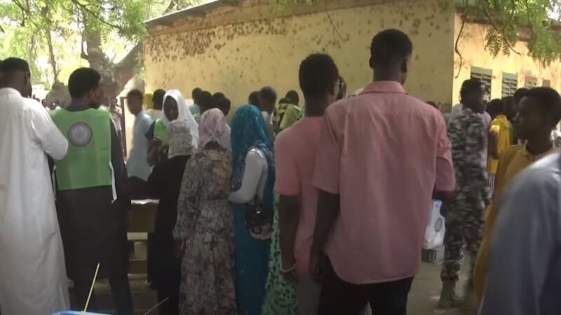 Tchad : Fin de la transition : les électeurs aux urnes pour élire le Président de la République.