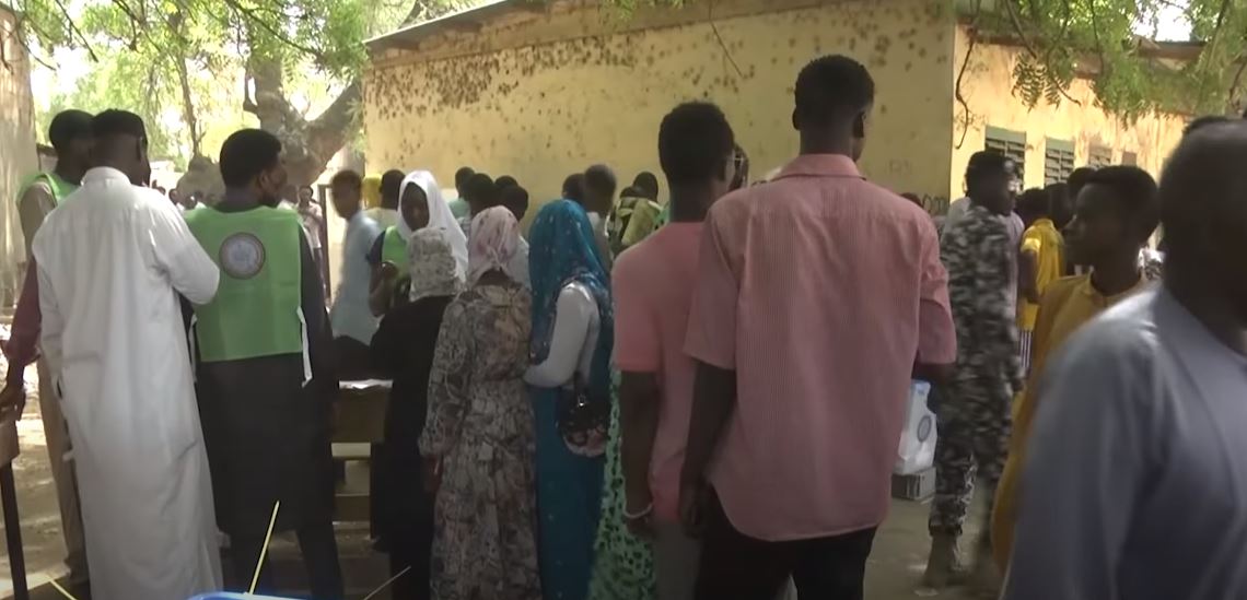 Tchad : Fin de la transition : les électeurs aux urnes pour élire le Président de la République.